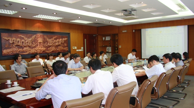 Hội nghị đánh giá kết quả hoạt động SXKD 6 tháng đầu năm 2013 nhóm Sứ - Sen vòi, Thương Mại.